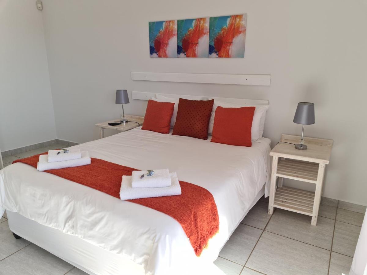 Ocean View Guest House 제프리스 베이 외부 사진